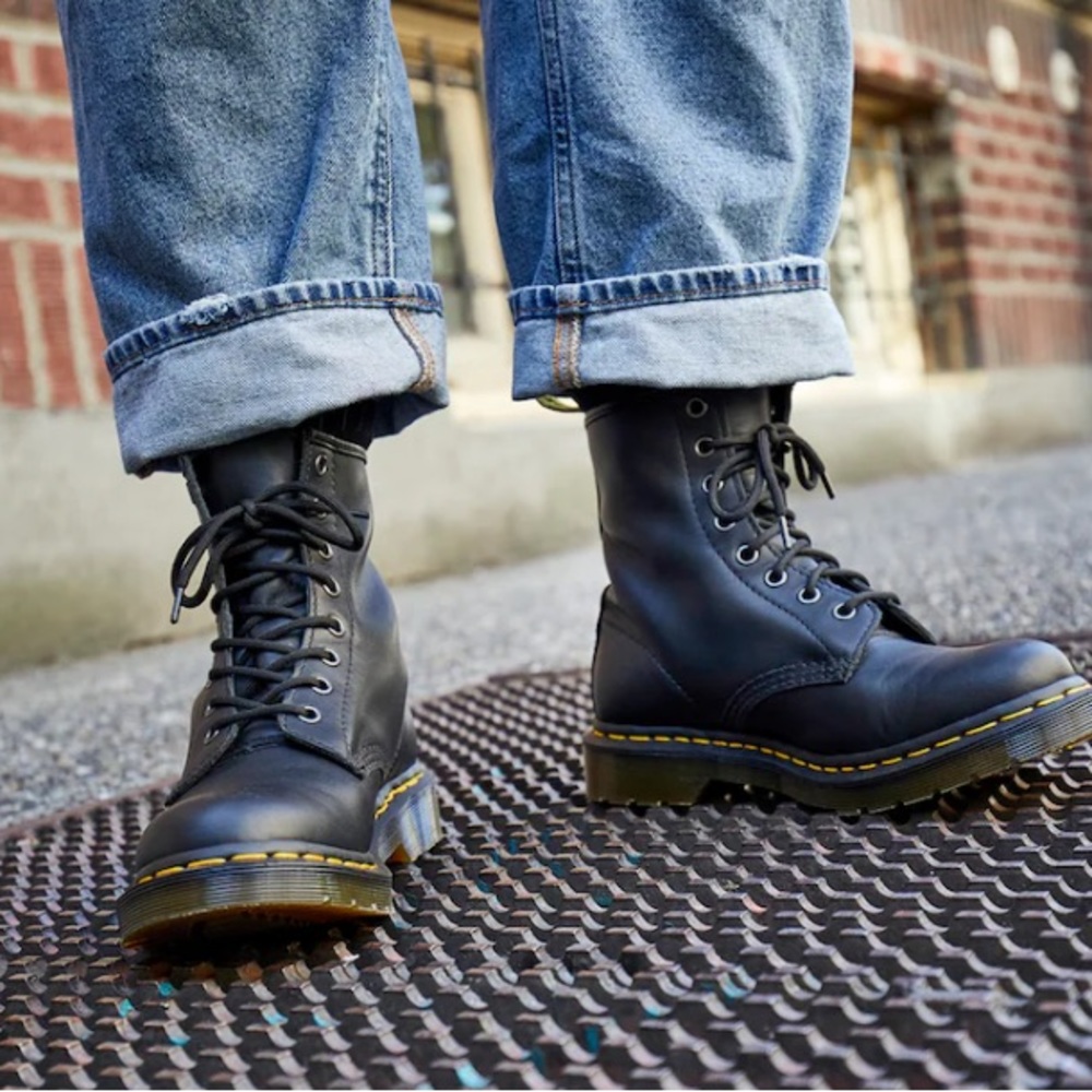 Dr.Martin combat boots, black, lace up, good condition